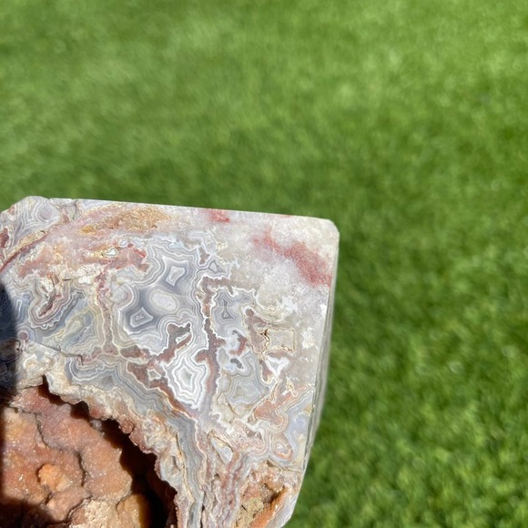 Lace Agate Tower - Picture 6 of 10